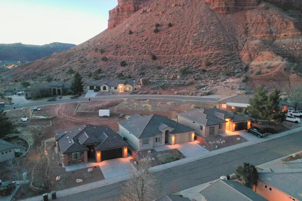 Red Canyon Bunkhouse At Kanab - New West Properties Екстер'єр фото