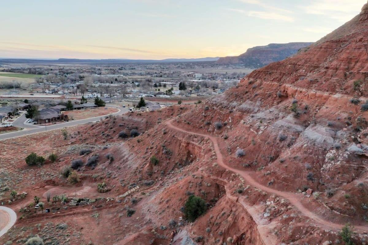 Red Canyon Bunkhouse At Kanab - New West Properties Екстер'єр фото
